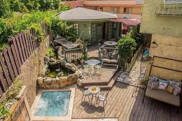 Appartement One32 Guesthouse Bejeweled Kingston